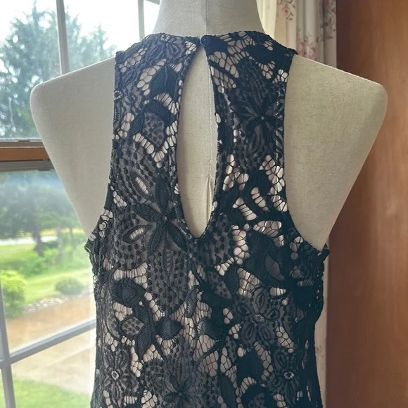 Express- NWT: Elegant Black Lace Dress - Picture 10 of 16